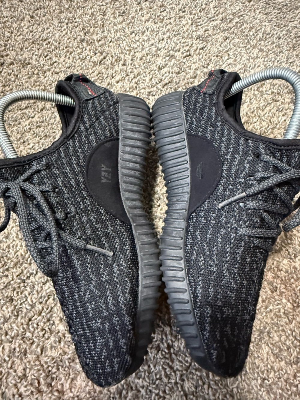 Yeezy boost 350 Black/Charcoal Knit Low-Top Sneakers - Picture 4 of 8